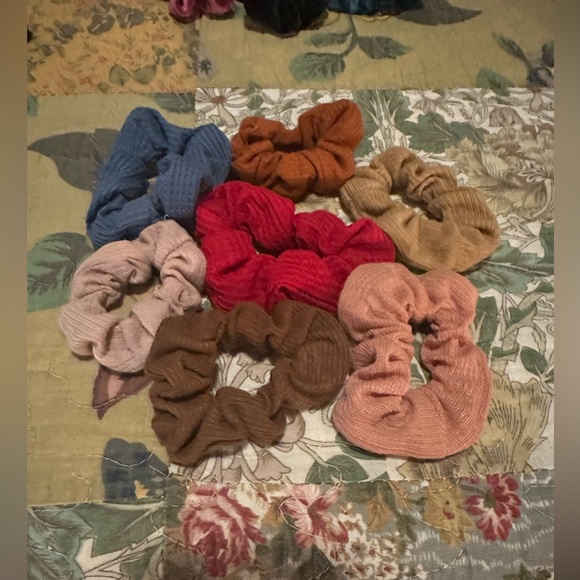 Unused Hair accessory Bundle! - Picture 2 of 5